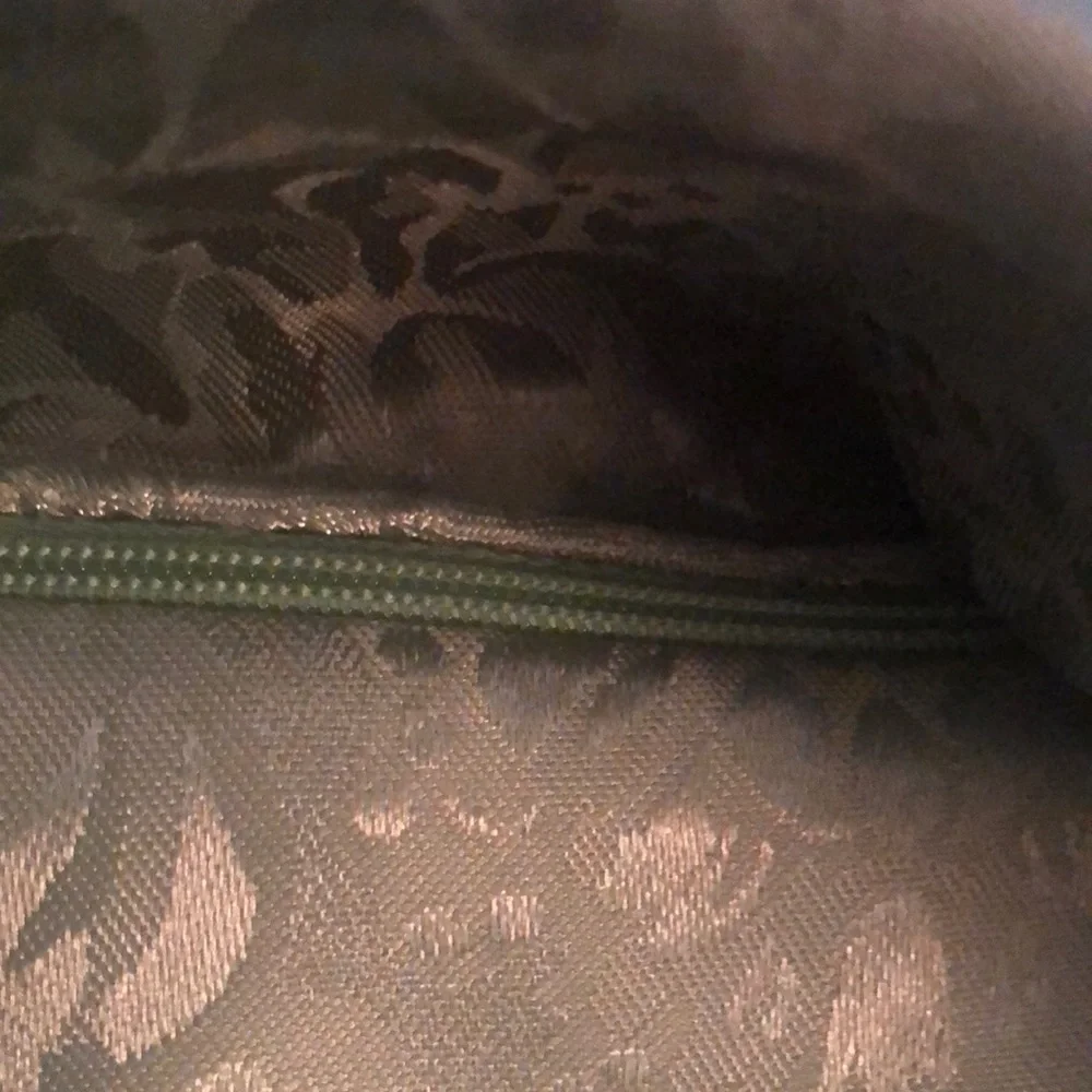 4 Christmas shiny sheen pillow covers 18x18 2 green & 2 red